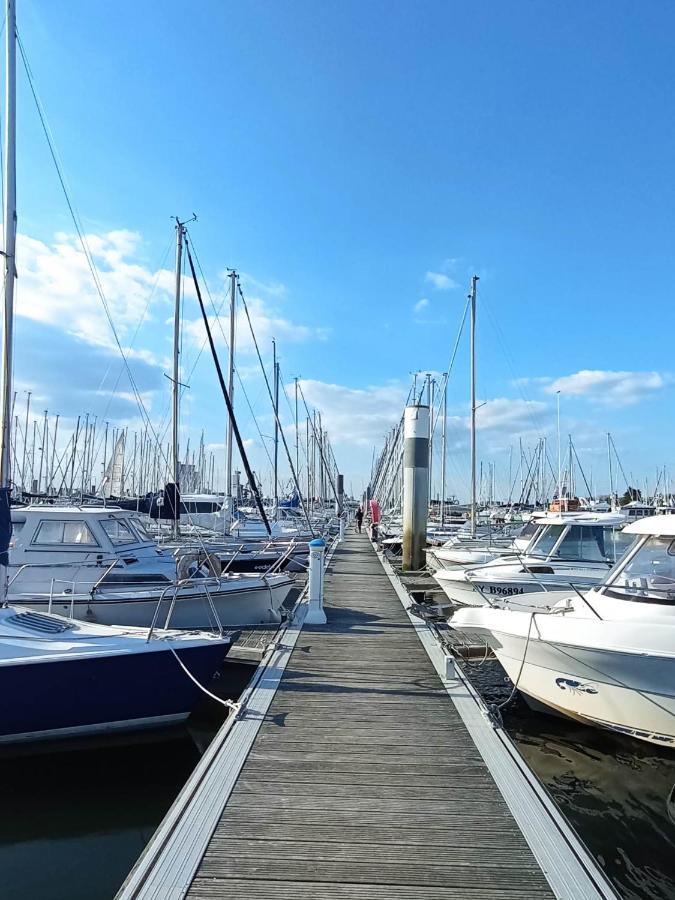 Le Kenav - Studio A 300 M Du Port Locmiquelic Bagian luar foto
