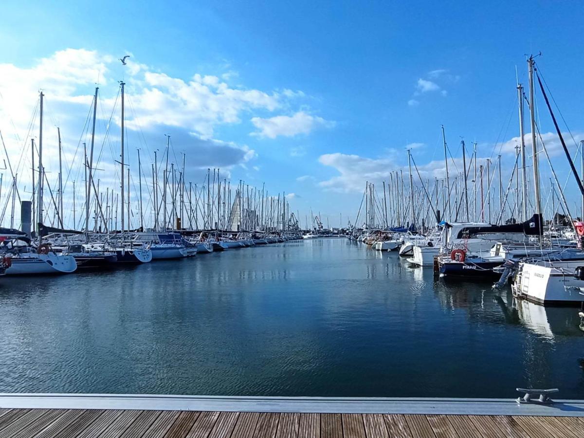 Le Kenav - Studio A 300 M Du Port Locmiquelic Bagian luar foto